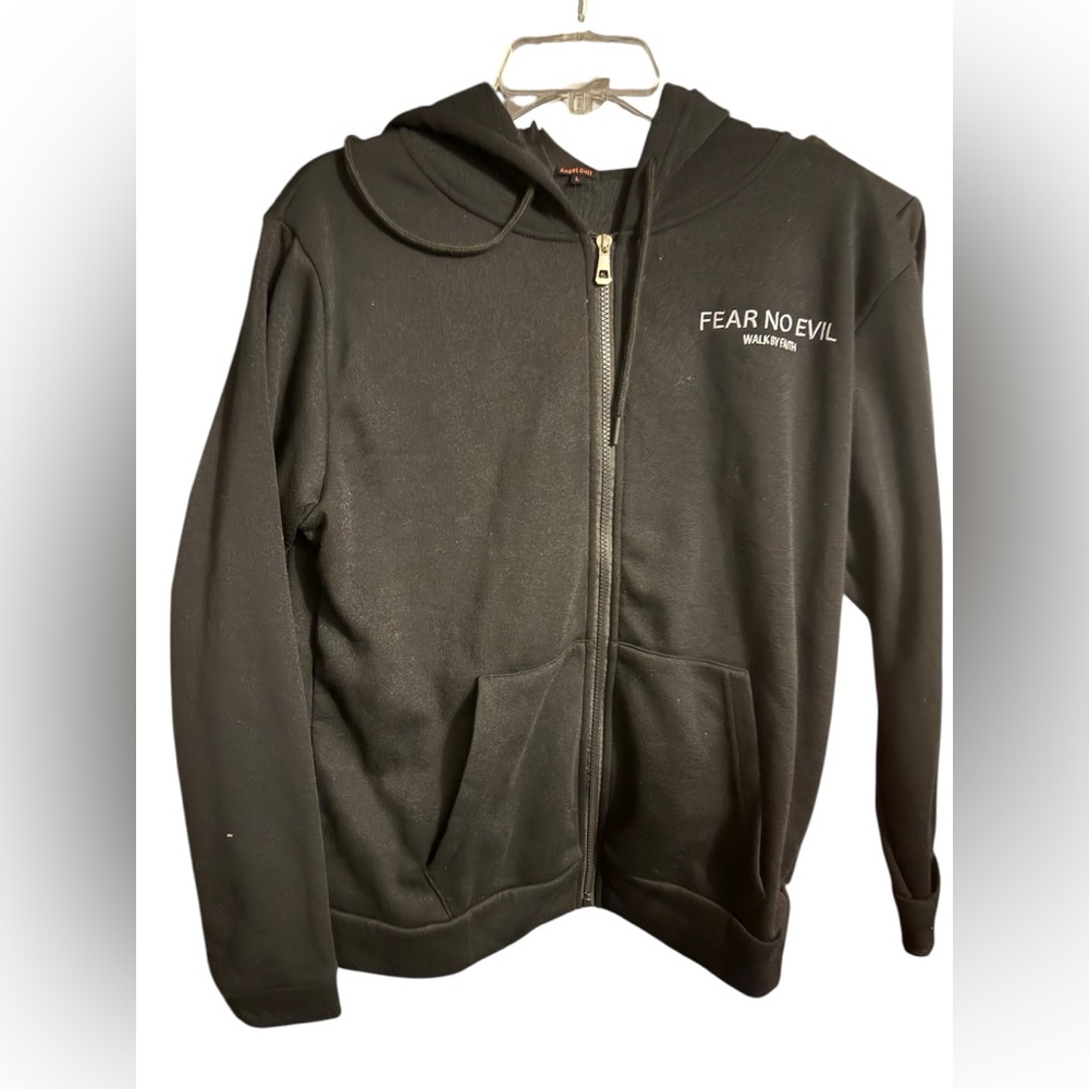 Sweater /Hoodie